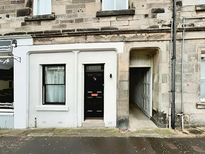 1 Bedroom Apartment To Rent In High Street, Markinch, KY7