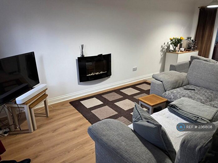 2 Bedroom Detached House To Rent In The Paddock, Abingdon, Oxfordshire, OX13