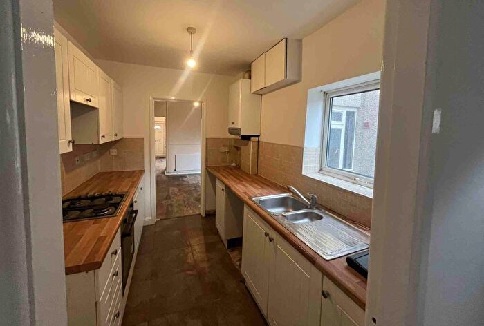 3 Bedroom Terraced House To Rent In Duke Street, S80
