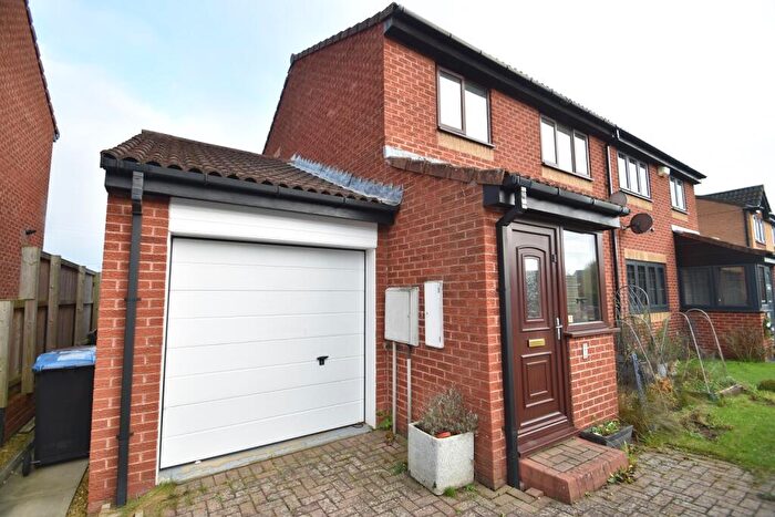 3 Bedroom Semi Detached House For Sale In North Brancepeth Close, Langley Moor, Durham, DH7