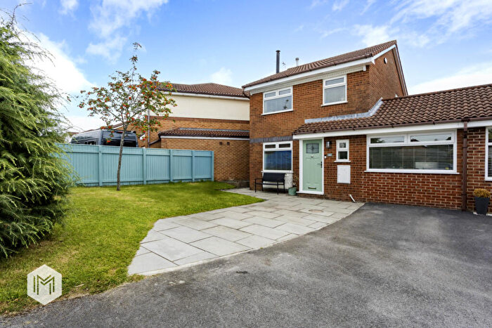 3 Bedroom Link Detached House For Sale In Whittingham Drive, Ramsbottom, Bury, Greater Manchester, BL0