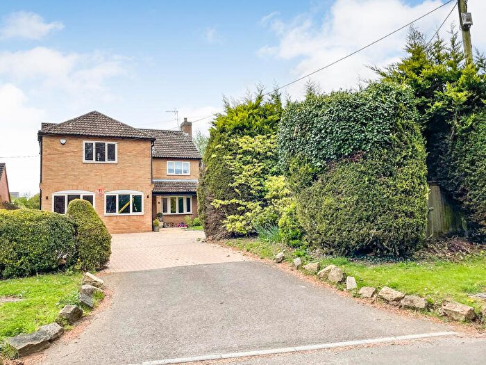 5 Bedroom Detached House For Sale In Vicarage Lane, Shrivenham, Swindon, SN6