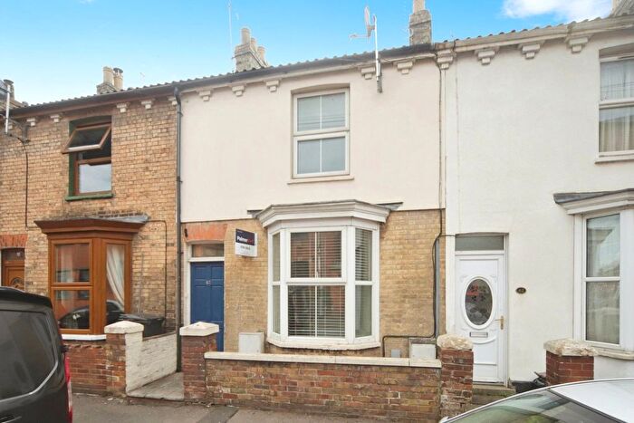 2 Bedroom Terraced House For Sale In Albemarle Road, Taunton, Somerset, TA1