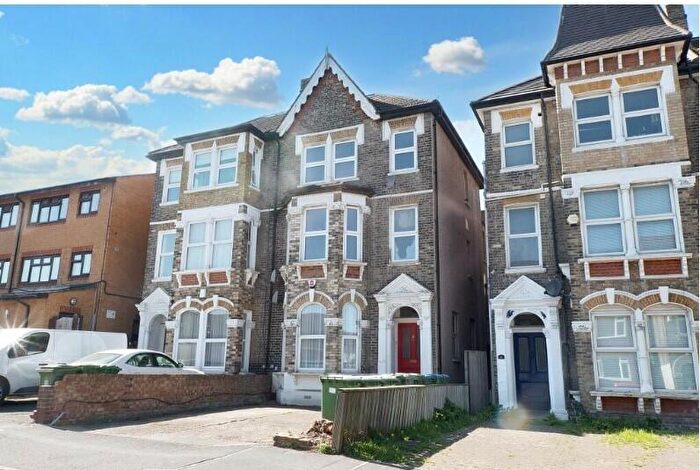 2 Bedroom Flat To Rent In Hatherley Road Sidcup, DA14