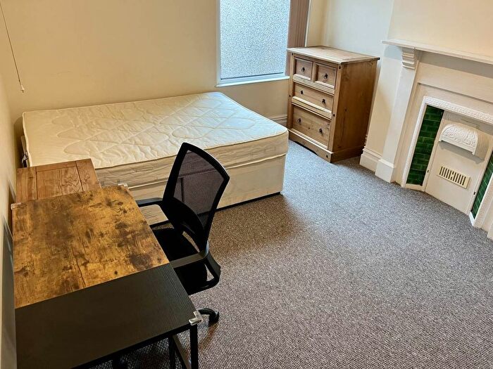 5 Bedroom Property To Rent In Beechwood Road, Uplands, Swansea, SA2