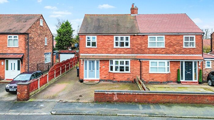 3 Bedroom Semi-Detached House For Sale In Elizabeth Drive, Padgate, WA1