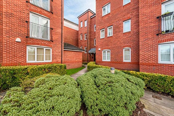 2 Bedroom Flat For Sale In St. Michaels View, Widnes, WA8