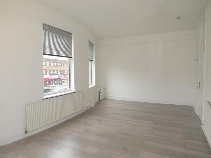 4 Bedroom Flat To Rent In Station Road, Harrow, HA1