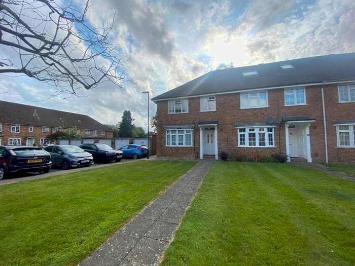 3 Bedroom End Of Terrace House To Rent In Halland Close, Three Bridges, Crawley, West Sussex, RH10
