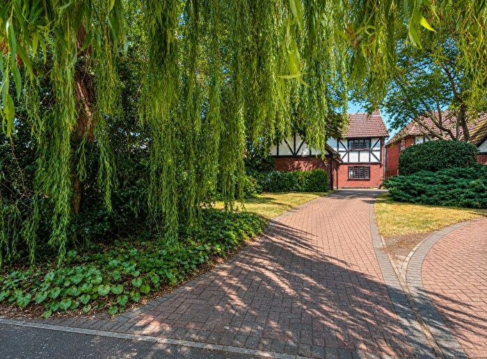 4 Bedroom Detached House For Sale In Decoy Road, Ormesby, Great Yarmouth, NR29