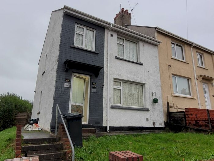 3 Bedroom End Of Terrace House To Rent In Glanymor Street, Neath, SA11