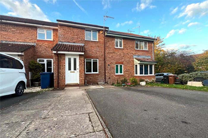 2 Bedroom Terraced House For Sale In Bardsley Drive, Farnham, Surrey, GU9