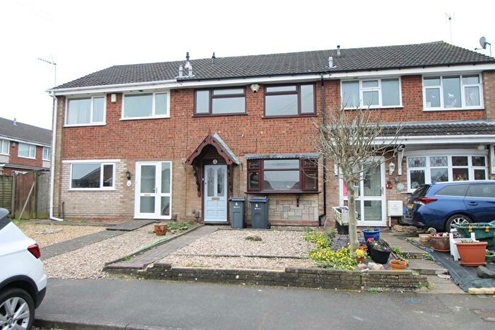 3 Bedroom Terraced House To Rent In Hunnington Close, Bartley Green, Birmingham, B32