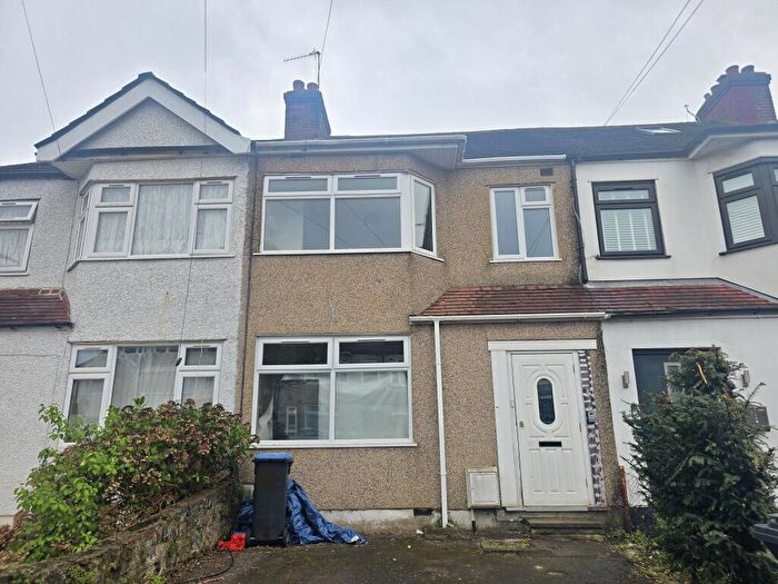 3 Bedroom House To Rent In Newbury Avenue, Enfield, EN3