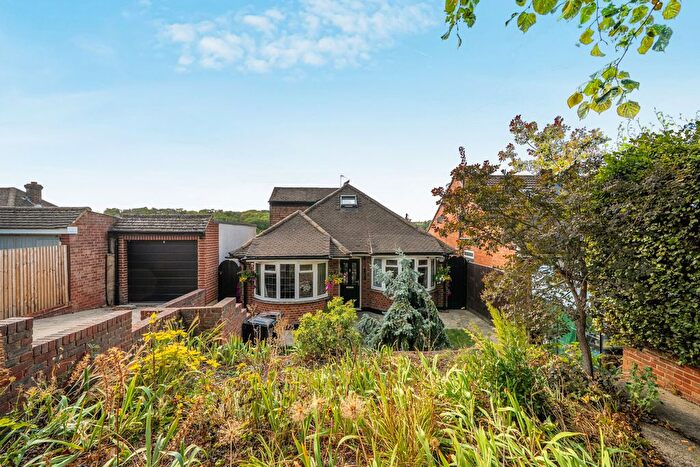 3 Bedroom Bungalow For Sale In Glentrammon Avenue, Orpington, BR6