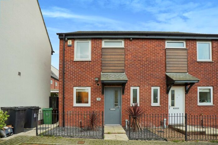 2 Bedroom Semi-Detached House To Rent In Parkside Court, Seacroft, Leeds, LS14