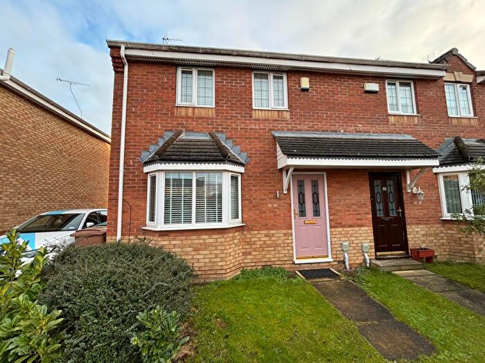 3 Bedroom Semi Detached House To Rent In Mill View Road, Beverley, East Riding Of Yorkshi, HU17