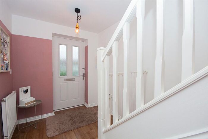 3 Bedroom Town House For Sale In Knowles View, Talke, Stoke-On-Trent, ST7