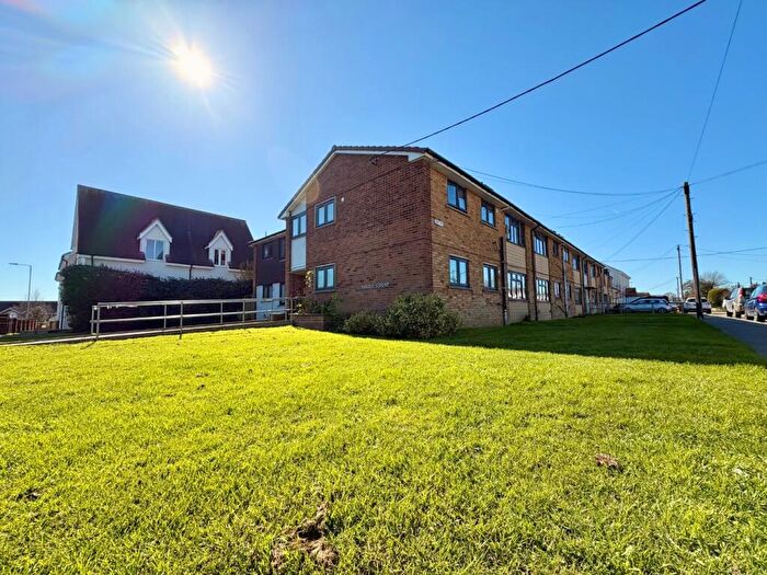 2 Bedroom Apartment To Rent In Harris Court, Hillcrest Road, Hockey, SS5