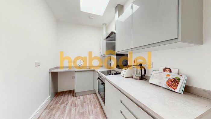 1 Bedroom Flat To Rent In Torbay Road, Paignton, TQ4