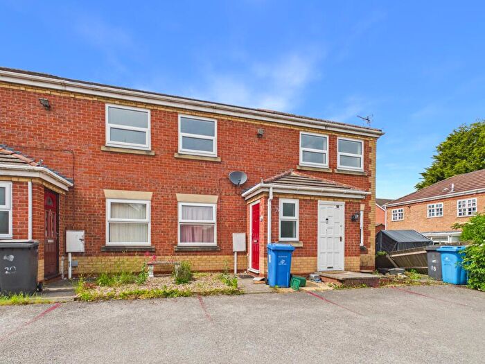 2 Bedroom Maisonette For Sale In Roseheath Close, Sunnyhill, DE23