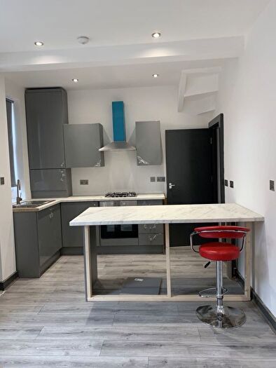 4 Bedroom Terraced House To Rent In Autumn Street, LS6