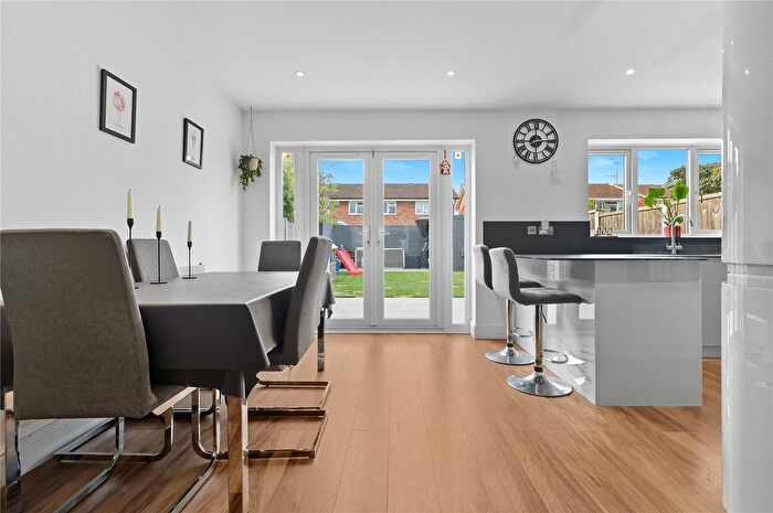 4 Bedroom Semi-Detached House For Sale In Estuary Gardens, Great Wakering, Essex, SS3