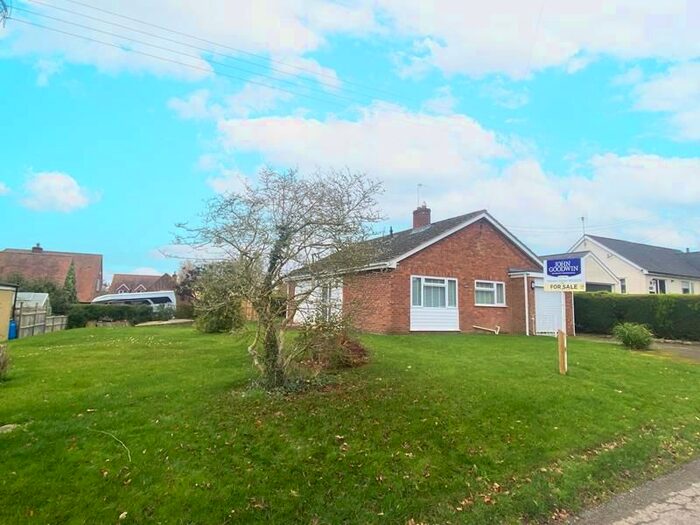 3 Bedroom Bungalow For Sale In Hillview, Chapel Lane, Cradley, Malvern, WR13