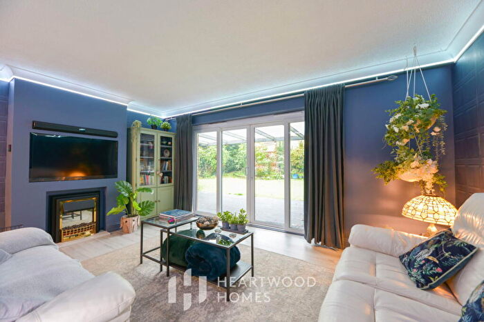 3 Bedroom End Of Terrace House For Sale In Meadowcroft, St. Albans, AL1