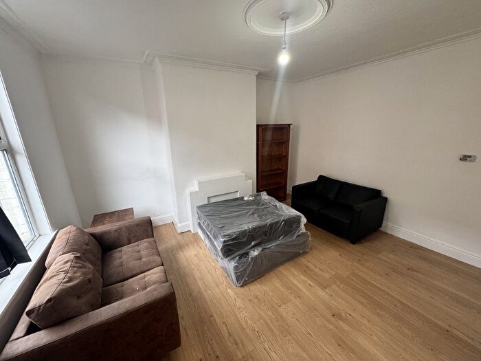 3 Bedroom Terraced House To Rent In Harold Terrace, Leeds, West Yorkshire, LS6