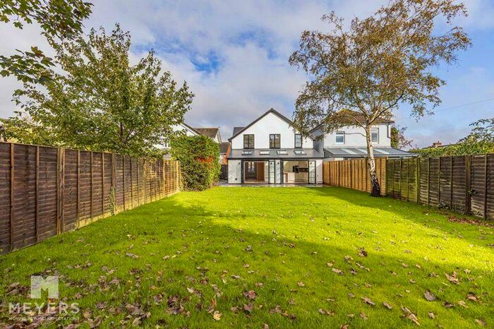 4 Bedroom Detached House To Rent In Moffat Road, Christchurch, BH23