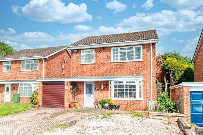 3 Bedroom Detached House For Sale In Cranham Close, Redditch, B97