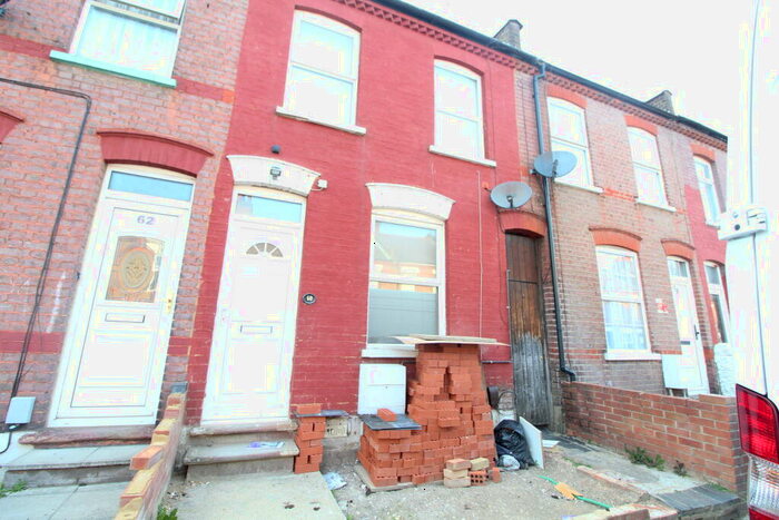 1 Bedroom Terraced House To Rent In Malvern Road, Luton, Bedfordshire, LU1