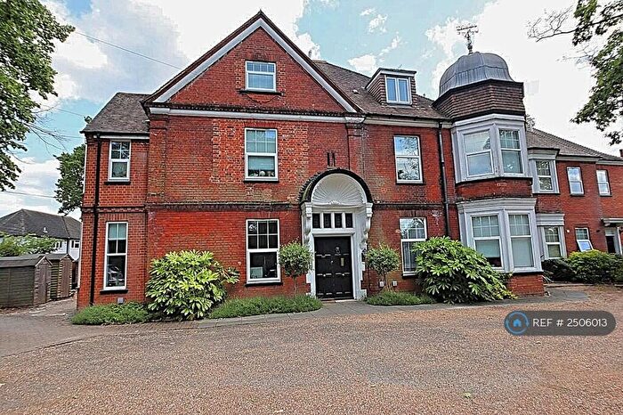 2 Bedroom Flat To Rent In The Grange, Chelmsford, CM2