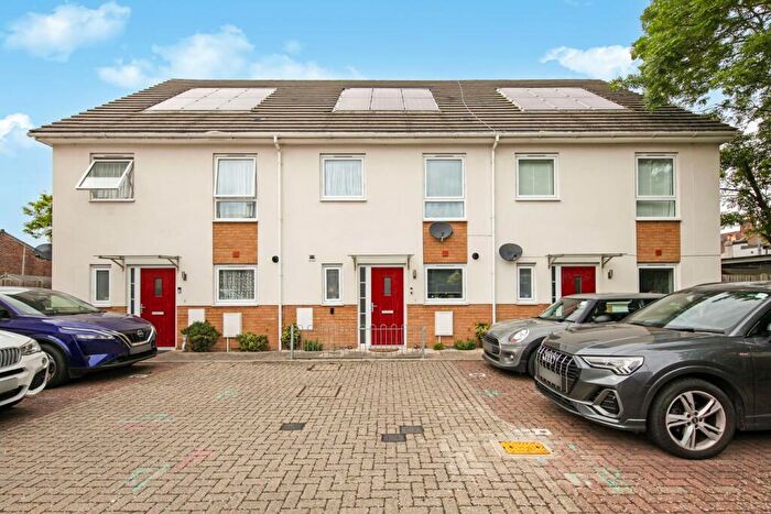 2 Bedroom Terraced House For Sale In Garratt Close, Thornton Heath, CR7