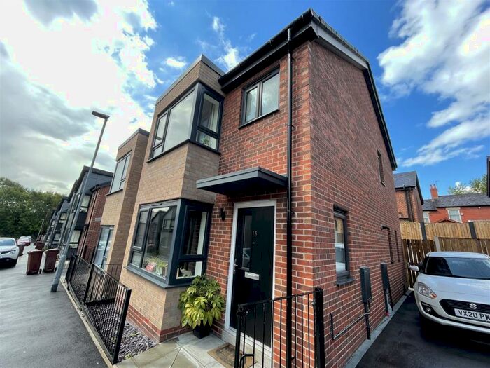 Houses for sale & to rent in M8 0LL, Smedley Lane, Cheetham Manchester