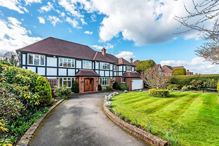 5 Bedroom Detached House For Sale In Golf Side, South Cheam, SM2