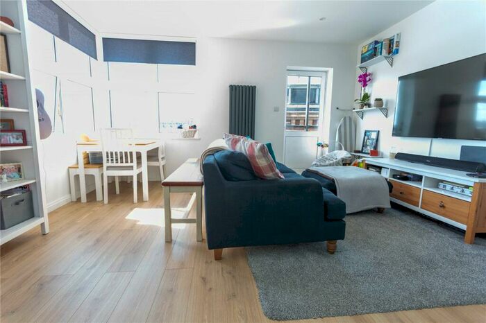 2 Bedroom Apartment To Rent In Octagon Court, London, SE16