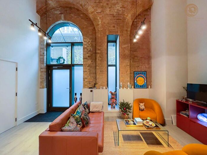 3 Bedroom Flat For Sale In Windsor Square, London, SE18