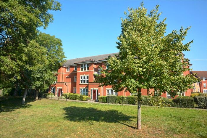 3 Bedroom Flat To Rent In Goodwin Close, Chelmsford, CM2