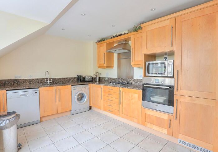 2 Bedroom Apartment To Rent In Trevelyan Place, St. Stephens Hill, St. Albans, Hertfordshire, AL1
