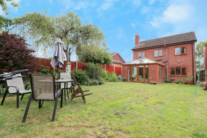 4 Bedroom Detached House For Sale In Morton Road, Laughton, Gainsborough, DN21