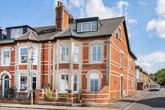 4 Bedroom End Of Terrace House For Sale In Greys Road, Henley-On-Thames, RG9