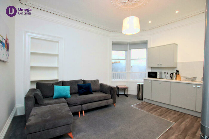4 Bedroom Flat To Rent In Hope Park Crescent, Newington, Edinburgh, EH8