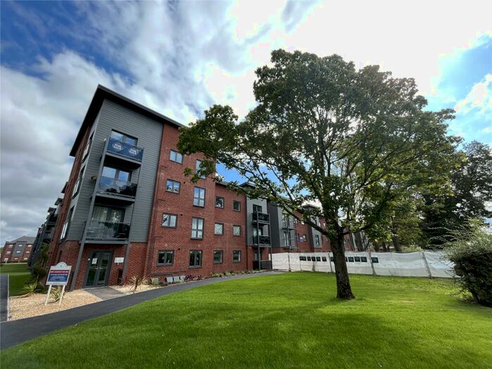 2 Bedroom Apartment To Rent In Newman Square, Shirley, Solihull, West Midlands, B90