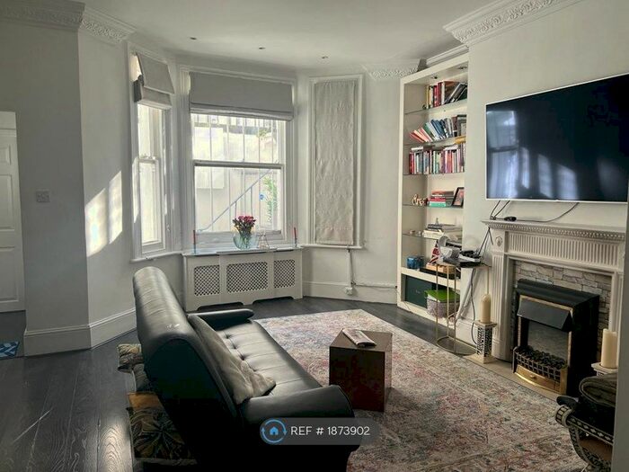 2 Bedroom Flat To Rent In Kensington, Kensington, SW5