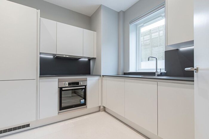 1 Bedroom Flat To Rent In Avonmore Road, London, W14