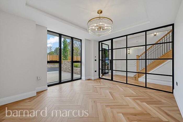 4 Bedroom Property To Rent In Winston Close, London, SW20
