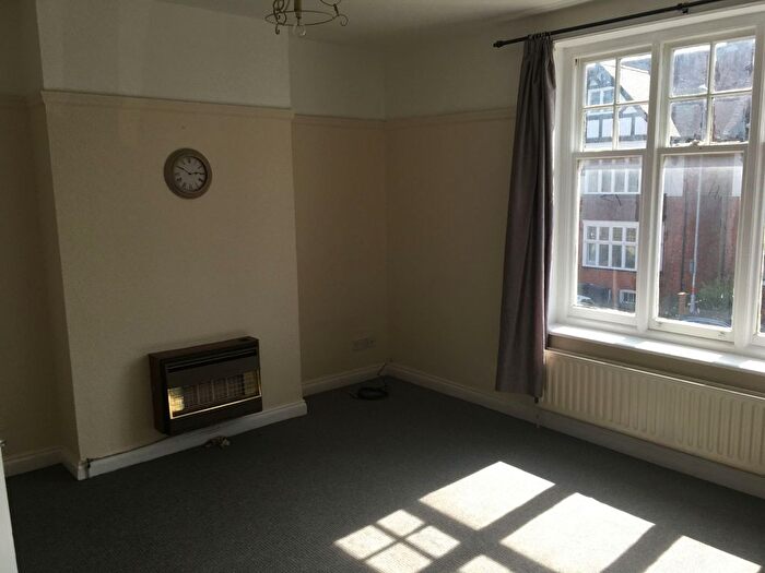 1 Bedroom Flat To Rent In Abington Avenue, Northampton, NN1