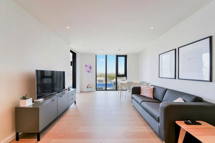 1 Bedroom Flat To Rent In St Gabriel Walk, Elephant Amp; Castle, London, SE1